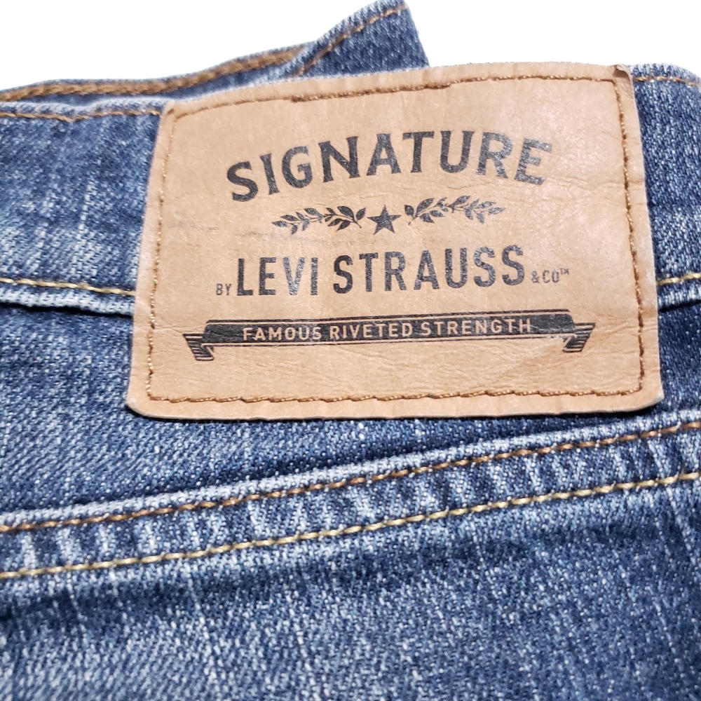 Signature by Levi's Gold Label Men's Straight Jean - Picture 6 of 7